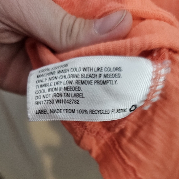 Liz Lange Maternity T-Shirt - Picture 4 of 4